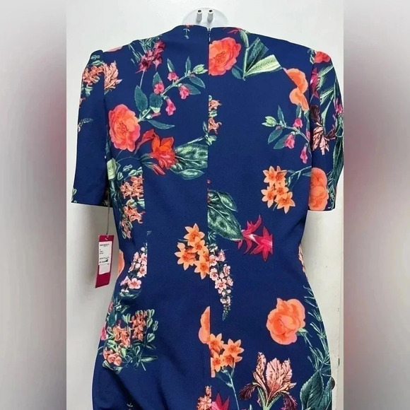 FLORAL SCUBA CREPE BODYCON DRESS IN NAVY MULTI Vince Camuto - Picture 3 of 6